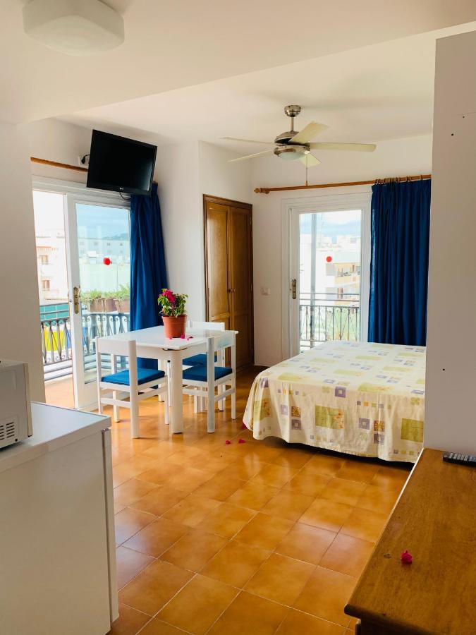 Apartamentos Ebusus Santa Eularia des Riu Kültér fotó