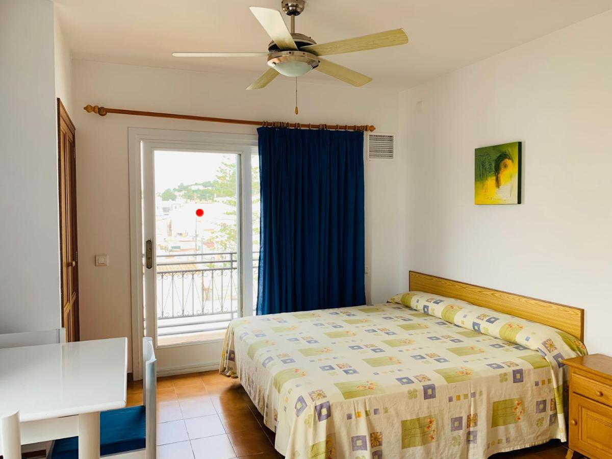 Apartamentos Ebusus Santa Eularia des Riu Kültér fotó